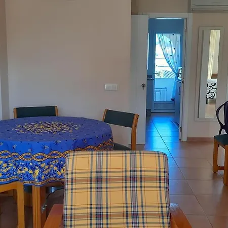 Beautiful 2-bed Beachside * デニア